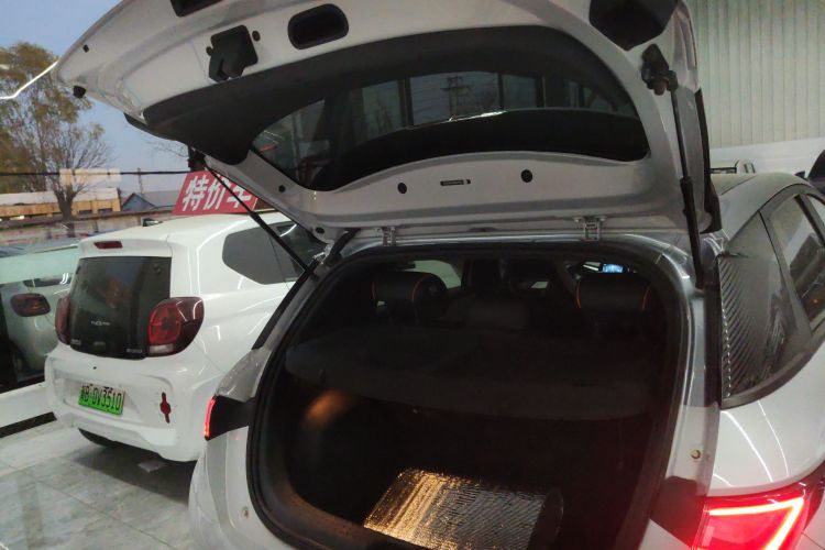 比亚迪 海豚 2021款 405km 时尚版机舱底盘23