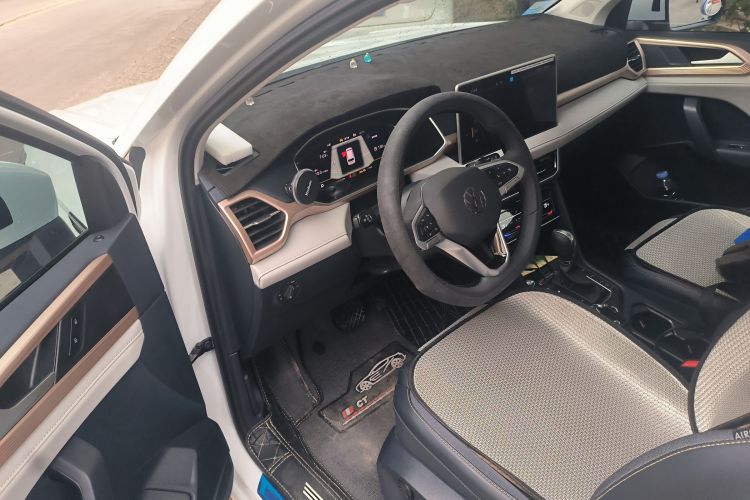 大众 途岳 2024款 300TSI 两驱满月版中控内饰20