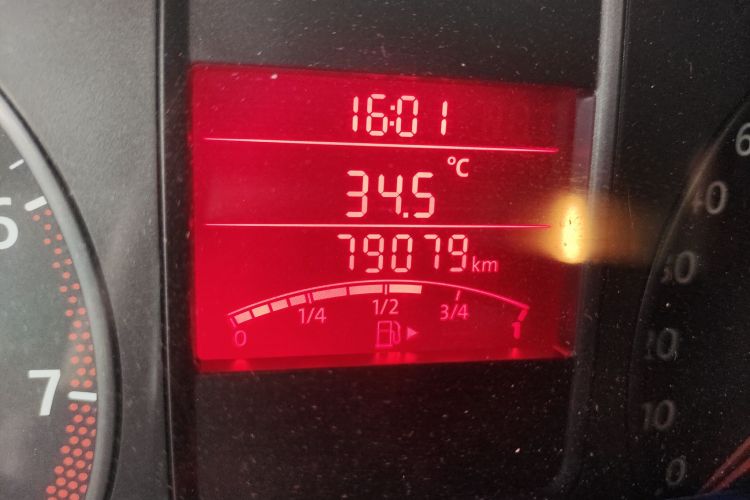 大众 Polo 2011款 1.4L 手动致乐版中控内饰15