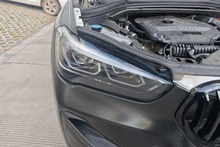 宝马X1 2022款 sDrive20Li 时尚型车身外观8