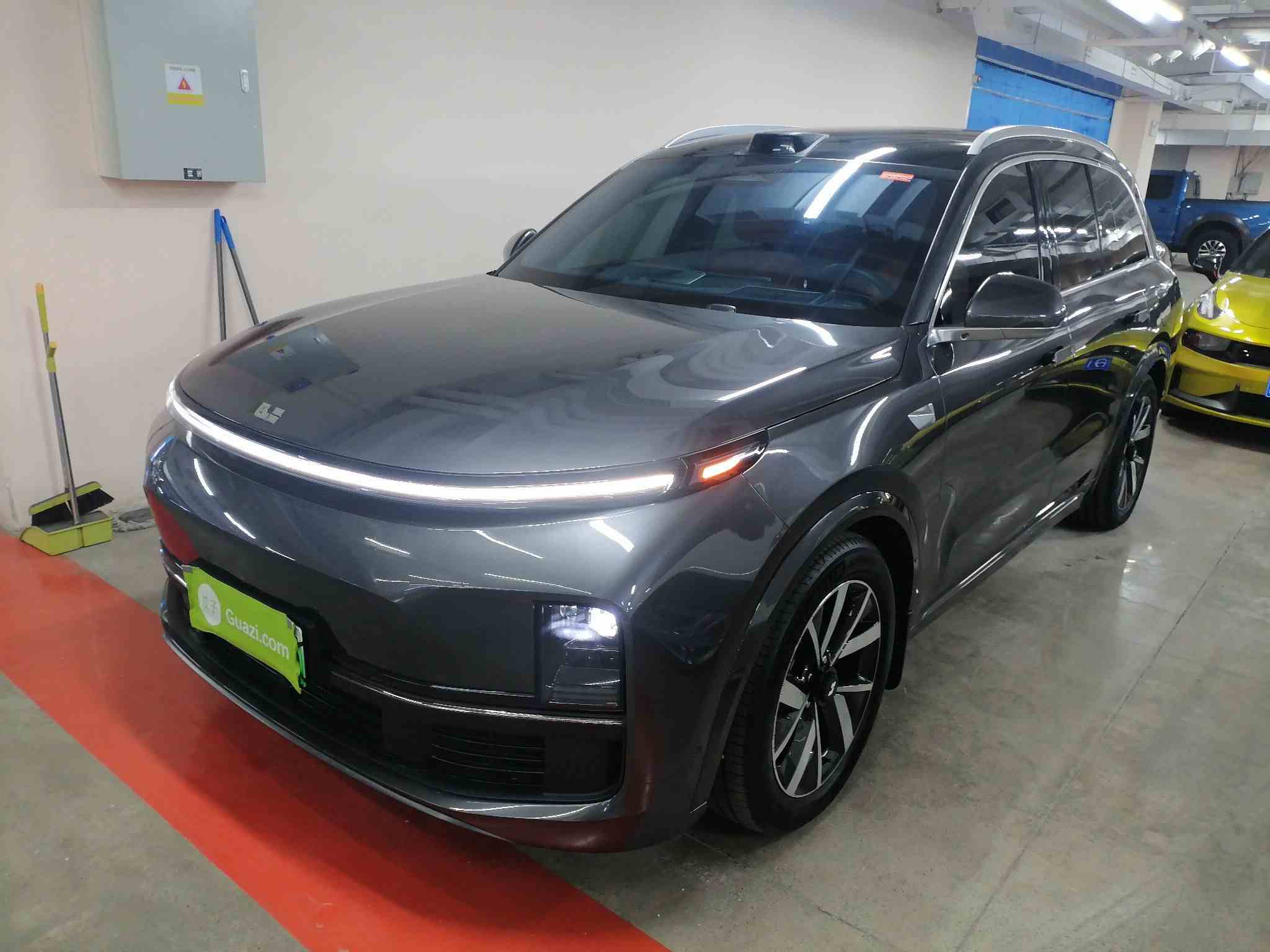 理想汽车 理想L8 2023款 Pro(2)