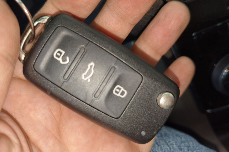 大众 帕萨特 2016款 280TSI DSG尊荣版中控内饰11