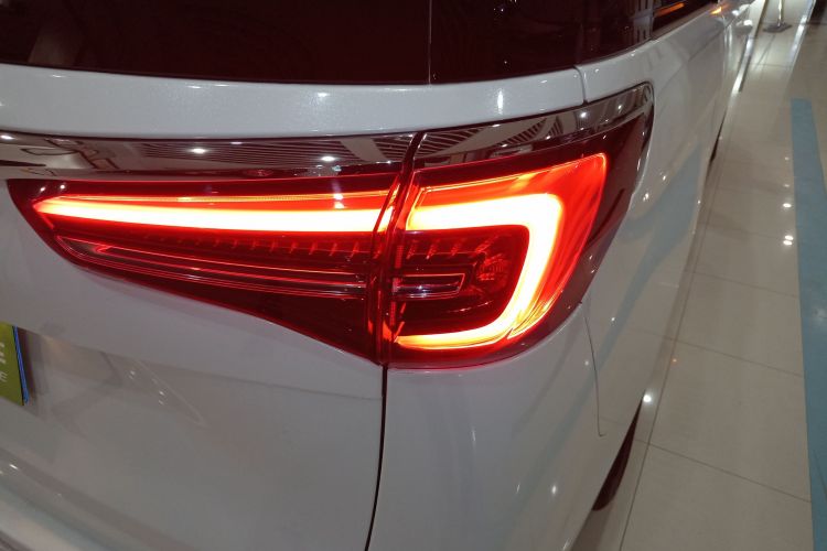 别克GL8 2022款 ES陆尊 653T 舒适型车身外观6001