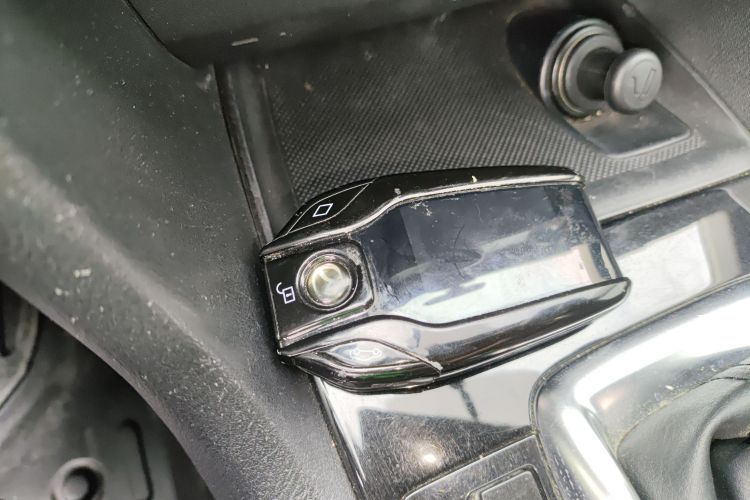 马自达3 昂克赛拉 2014款 三厢 1.5L 自动舒适型中控内饰7001