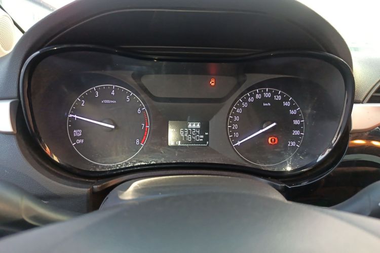 别克 凯越 2018款 15N 手动精英型中控内饰14