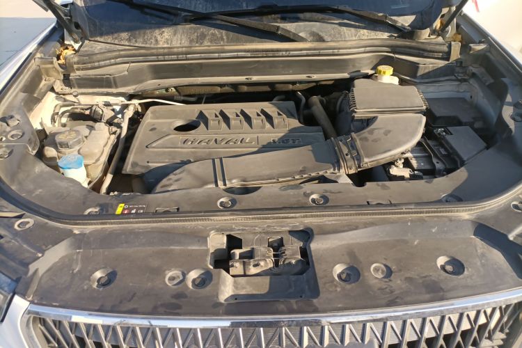 哈弗H6 2021款 1.5T 自动冠军版机舱底盘24