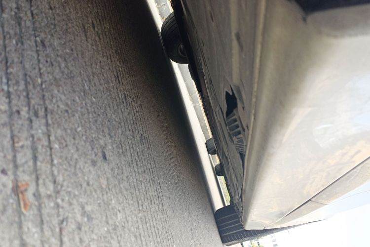 宝马3系 2013款 320i 时尚型局部细节9002