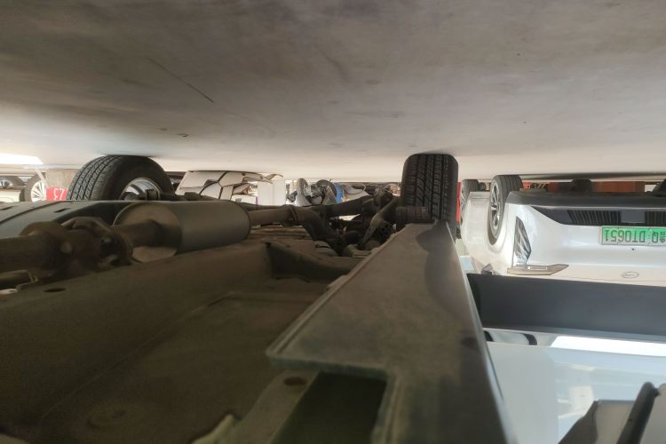 哈弗H6 2021款 运动版 1.5T 手动精英智联型 六边形格栅局部细节9001