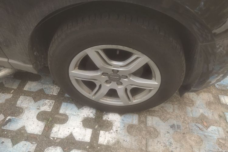 奥迪Q5 2011款 2.0TFSI 技术型车身外观6007