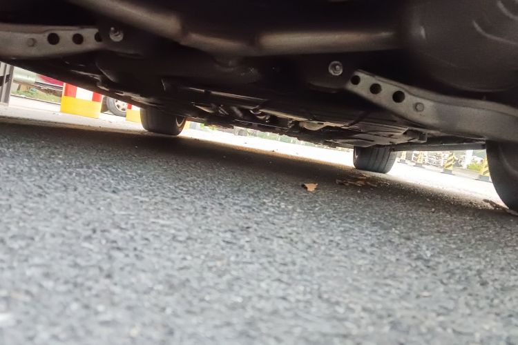 别克 君威 2017款 GS 28T 尊贵型局部细节9009