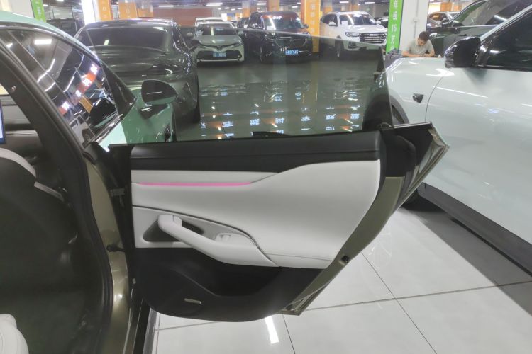 小米汽车 小米SU7 2024款 四驱超长续航高阶智驾Max版中控内饰7006