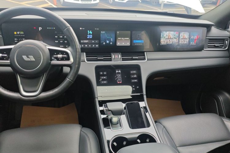 理想汽车 理想ONE 2021款 增程6座版中控内饰16