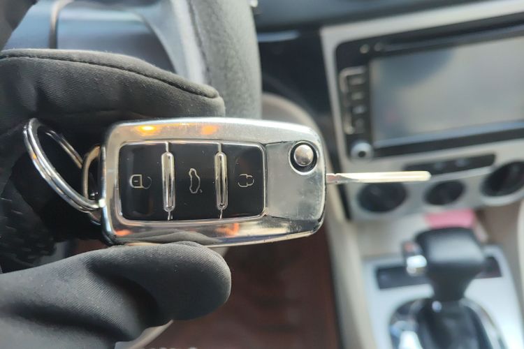 大众 朗逸 2011款 1.6L 自动品雅版中控内饰7001