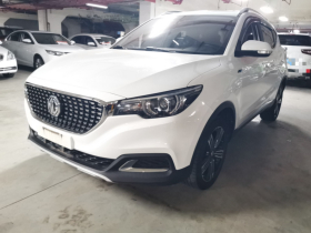 名爵ZS 2020款 全球百万畅销款 1.5L 手动65寸巨幕天窗版