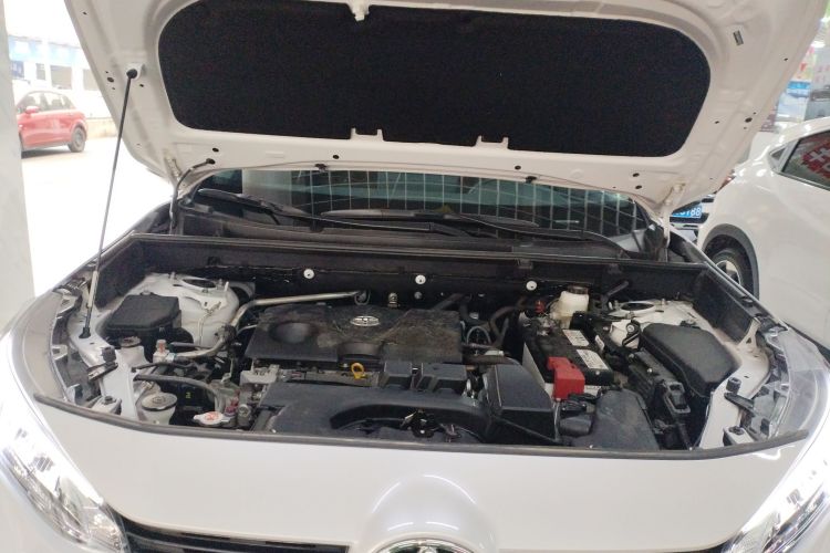 丰田 威兰达 2023款 2.0L CVT两驱领先版局部细节24