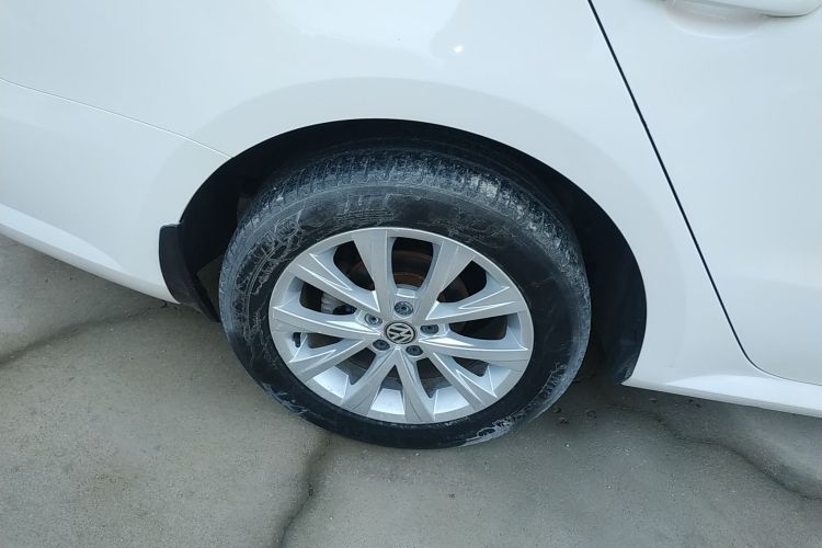 大众 朗逸 2015款 230TSI DSG舒适版车身外观6008