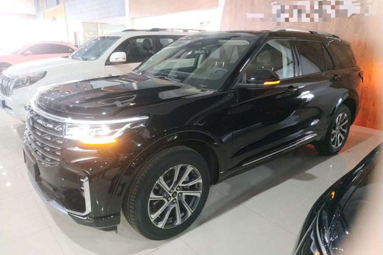 福特 探险者 2025款 2.3T EcoBoost 四驱穿越版 5座车身外观6003