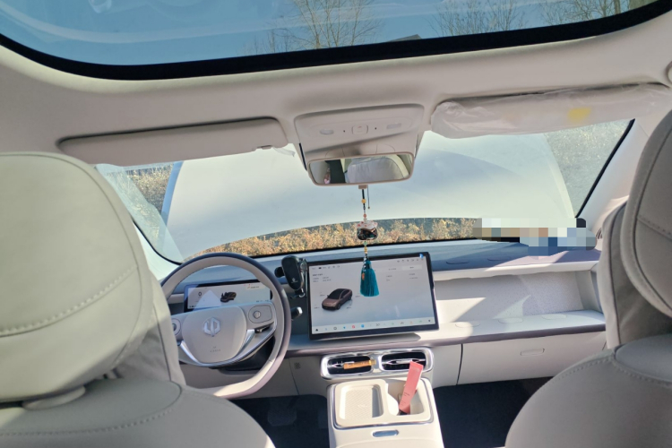 零跑汽车 零跑B01 2025款 650悦享版中控内饰22