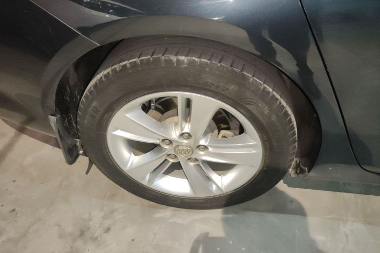 别克 君威 2019款 20T 精英型 国VI车身外观6008