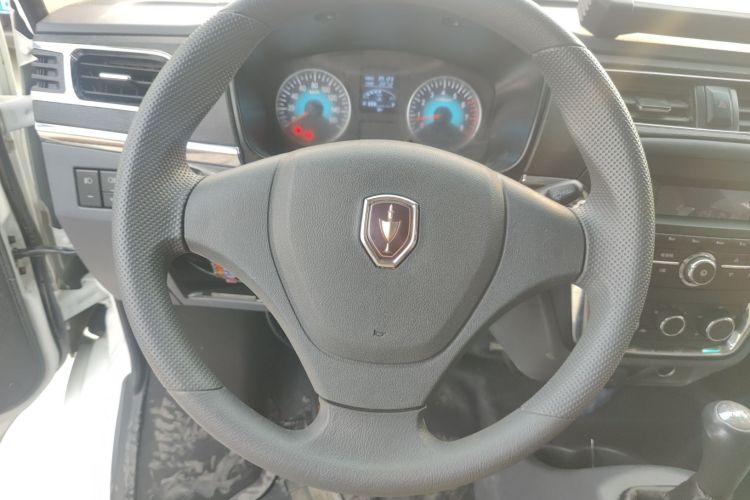 金杯 小海狮X30 2023款 1.5L 财富型客车5/6/7座无空调版SWC15M局部细节13