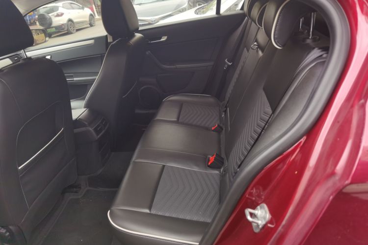 观致3 2016款 两厢 1.6L 自动致悦型中控内饰21