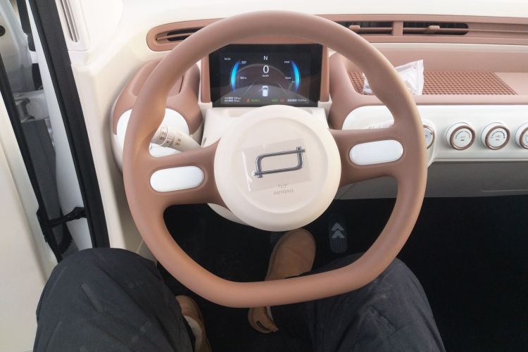 奔腾小马 2026款 222km 萌趣马 Plus中控内饰13