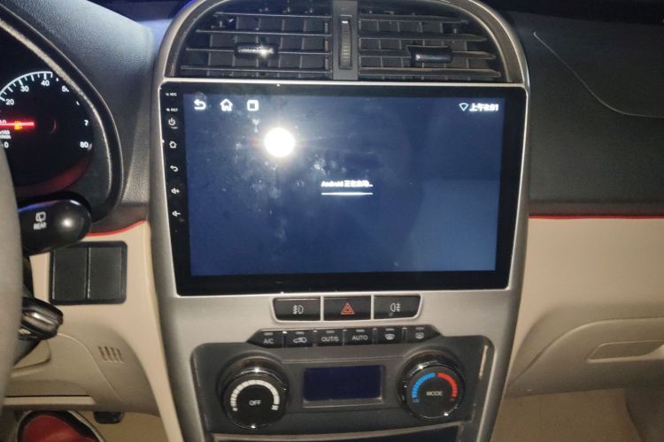 奇瑞 瑞虎3 2014款 1.6L 手动智尚版局部细节16