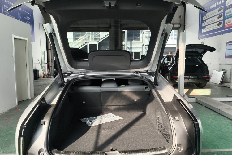 小鹏P7 2025款 702 长续航 Ultra局部细节23