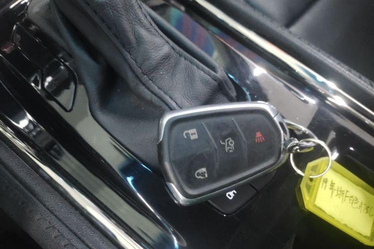 凯迪拉克ATS-L 2017款 28T 时尚型中控内饰11