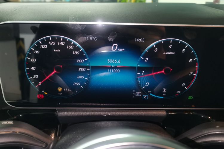 奔驰B级 2021款 B 180 时尚型局部细节14