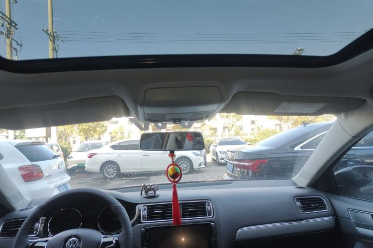 大众 速腾 2015款 1.6L 手动舒适型中控内饰22