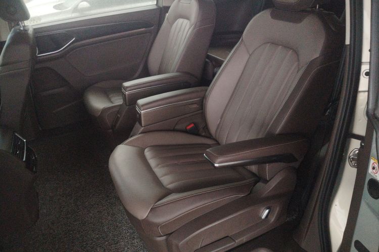 大众 威然 2024款 330TSI 豪华版中控内饰7004