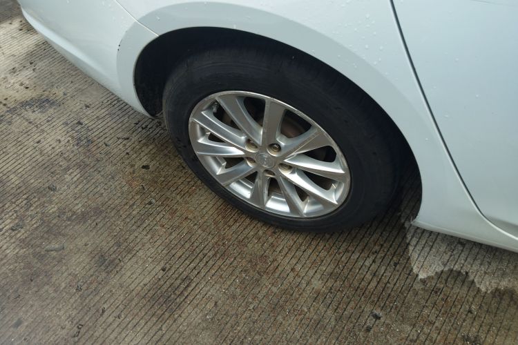 别克 威朗 2017款 三厢 20T 双离合精英型车身外观56