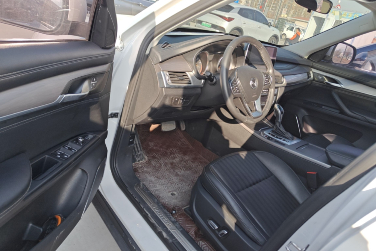 汉腾汽车 汉腾X7 2020款 X7S 1.5T 自动智领型中控内饰20