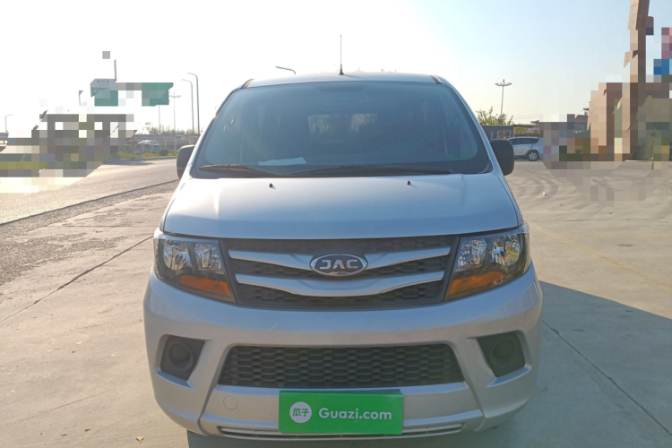 江淮瑞风 瑞风M3 2023款 PLUS 1.5T 5/7座经典版车身外观2