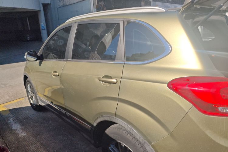 凯翼X5 2017款 2.0L CVT豪华型车身外观4