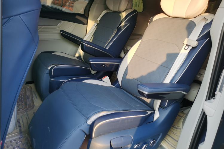 荣威iMAX8 2021款 400TGI Supreme系列尊荣版中控内饰7004