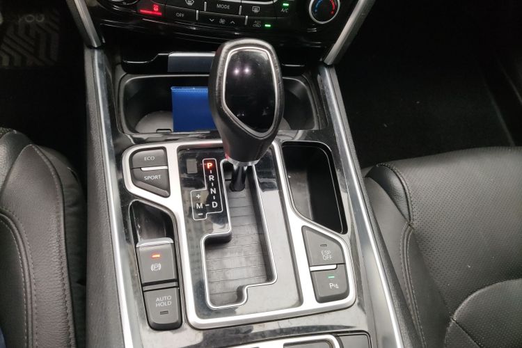 吉利汽车 博瑞 2015款 1.8T 尊贵型中控内饰18