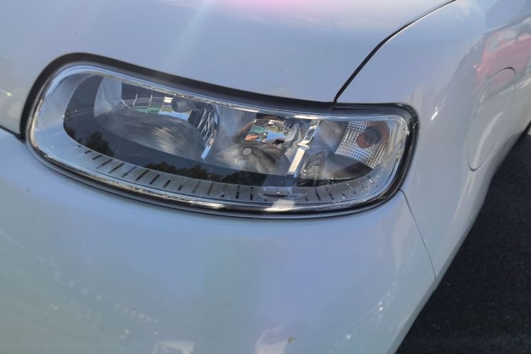 欧拉白猫 2022款 升级版 305km 豪华型 三元锂局部细节36