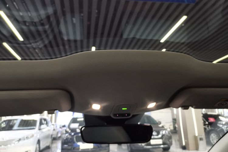 蔚来ET5 2022款 75kWh中控内饰22