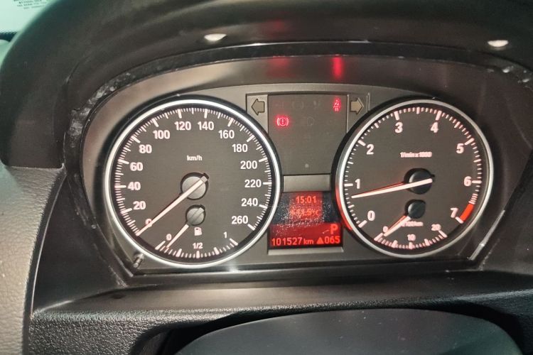 宝马X1 2013款 sDrive18i 时尚型中控内饰14