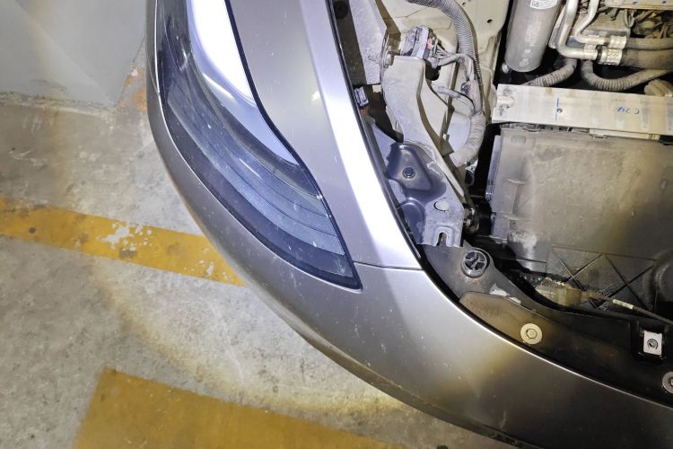 特斯拉 Model Y 2023款 后轮驱动版局部细节9006