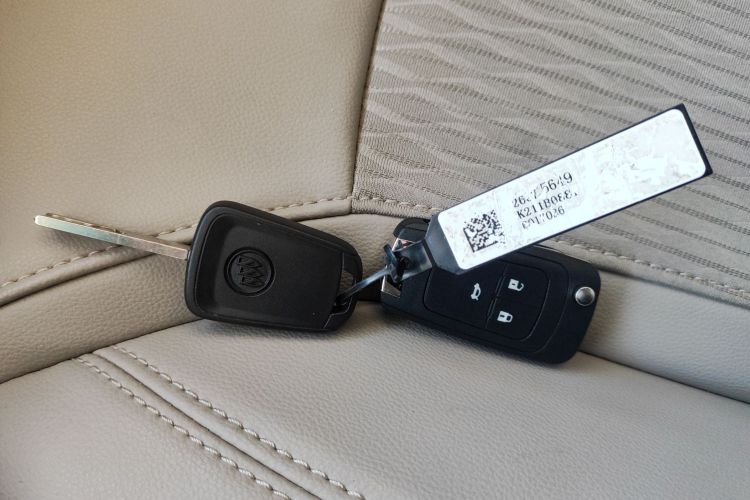 别克 英朗 2017款 15N 手动精英型中控内饰11