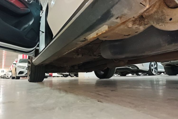 荣威RX5 2016款 30T 四驱自动互联网智尊版局部细节9002