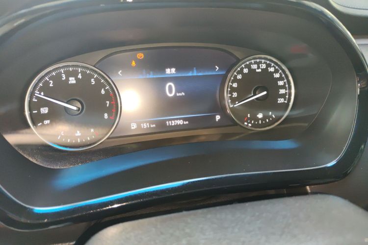 别克GL8 2020款 陆上公务舱 652T 豪华型中控内饰15