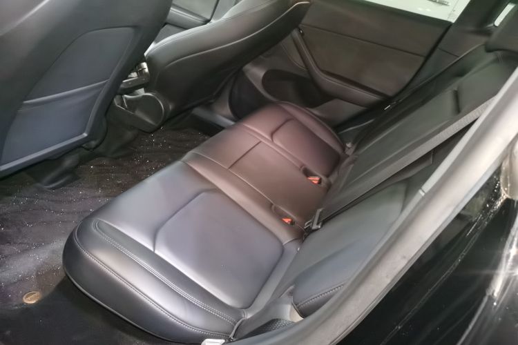 特斯拉 Model Y 2022款 后轮驱动版中控内饰7004