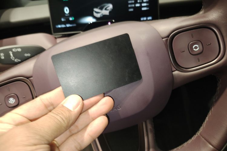 蔚来ET5 2022款 75kWh中控内饰7001