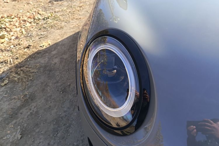 MINI 2023款 1.5T COOPER 艺术家车身外观8