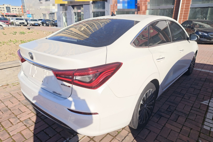 长安 逸动 2019款 高能版 1.6L GDI 自动争锋型 国VI车身外观6005