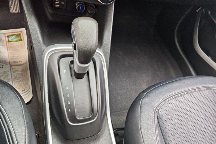 雪佛兰 创酷 2019款 Redline 335T CVT潮版 国VI中控内饰18